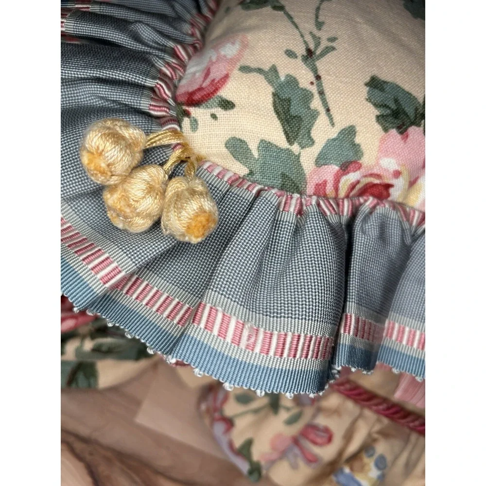 VTG Floral Shabby Chic Ruffled Corded Pillows 18x18 Set of 3 Granny/Cottage Core